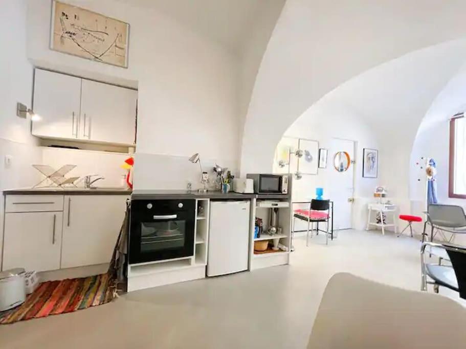 Le Studio Du Marquis Marsanne Экстерьер фото